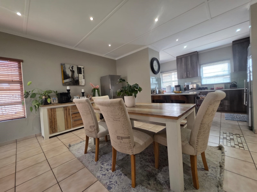 3 Bedroom Property for Sale in Carters Glen Northern Cape